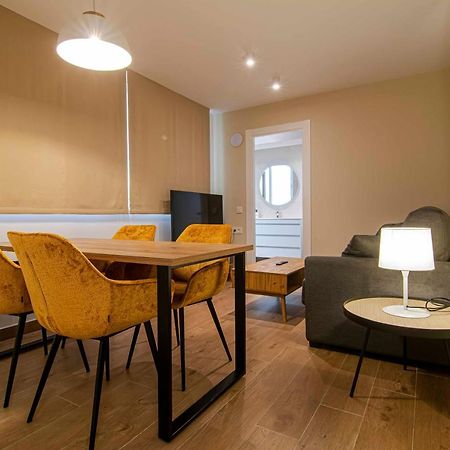 Apartamentos 1 Abril Малага Екстер'єр фото