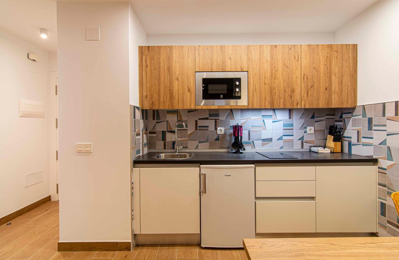 Apartamentos 1 Abril Малага Екстер'єр фото