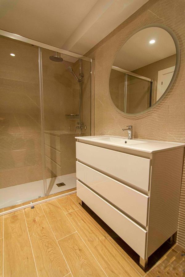 Apartamentos 1 Abril Малага Екстер'єр фото