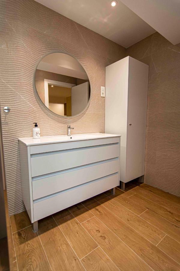 Apartamentos 1 Abril Малага Екстер'єр фото