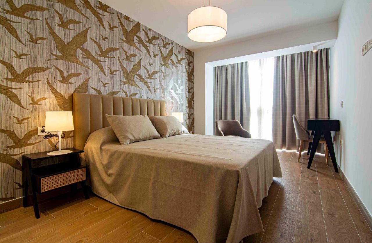 Apartamentos 1 Abril Малага Екстер'єр фото