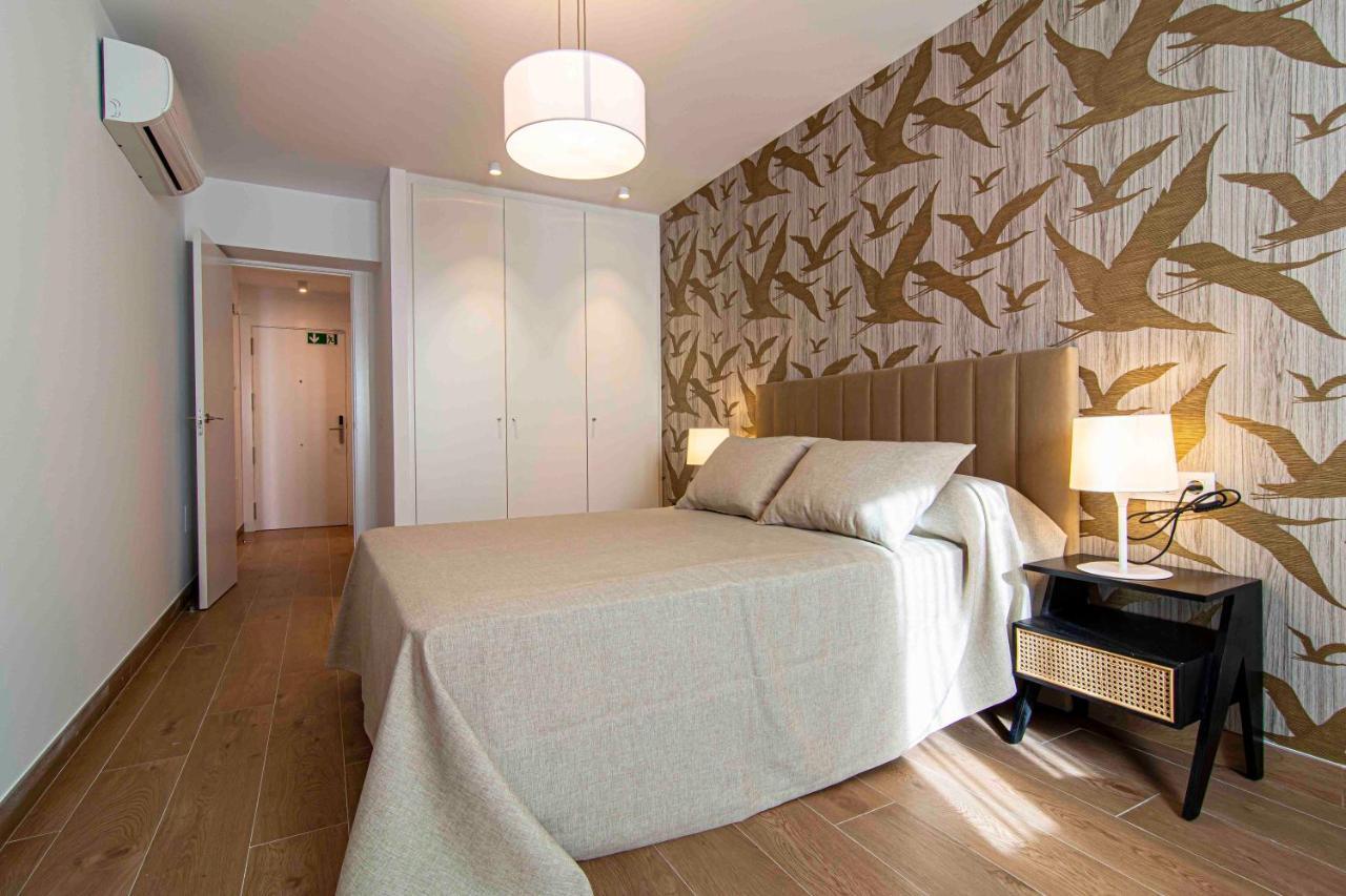 Apartamentos 1 Abril Малага Екстер'єр фото